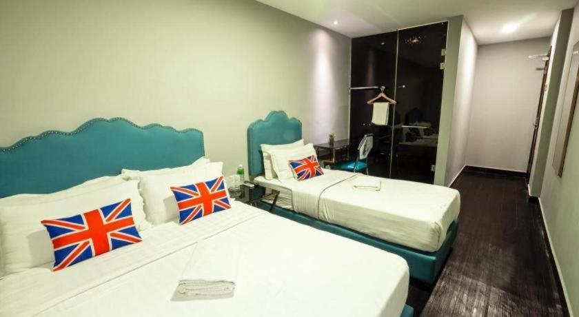 Artz Hotel Johor Bahru Buitenkant foto