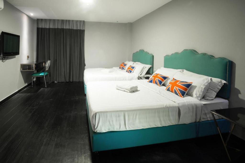 Artz Hotel Johor Bahru Buitenkant foto