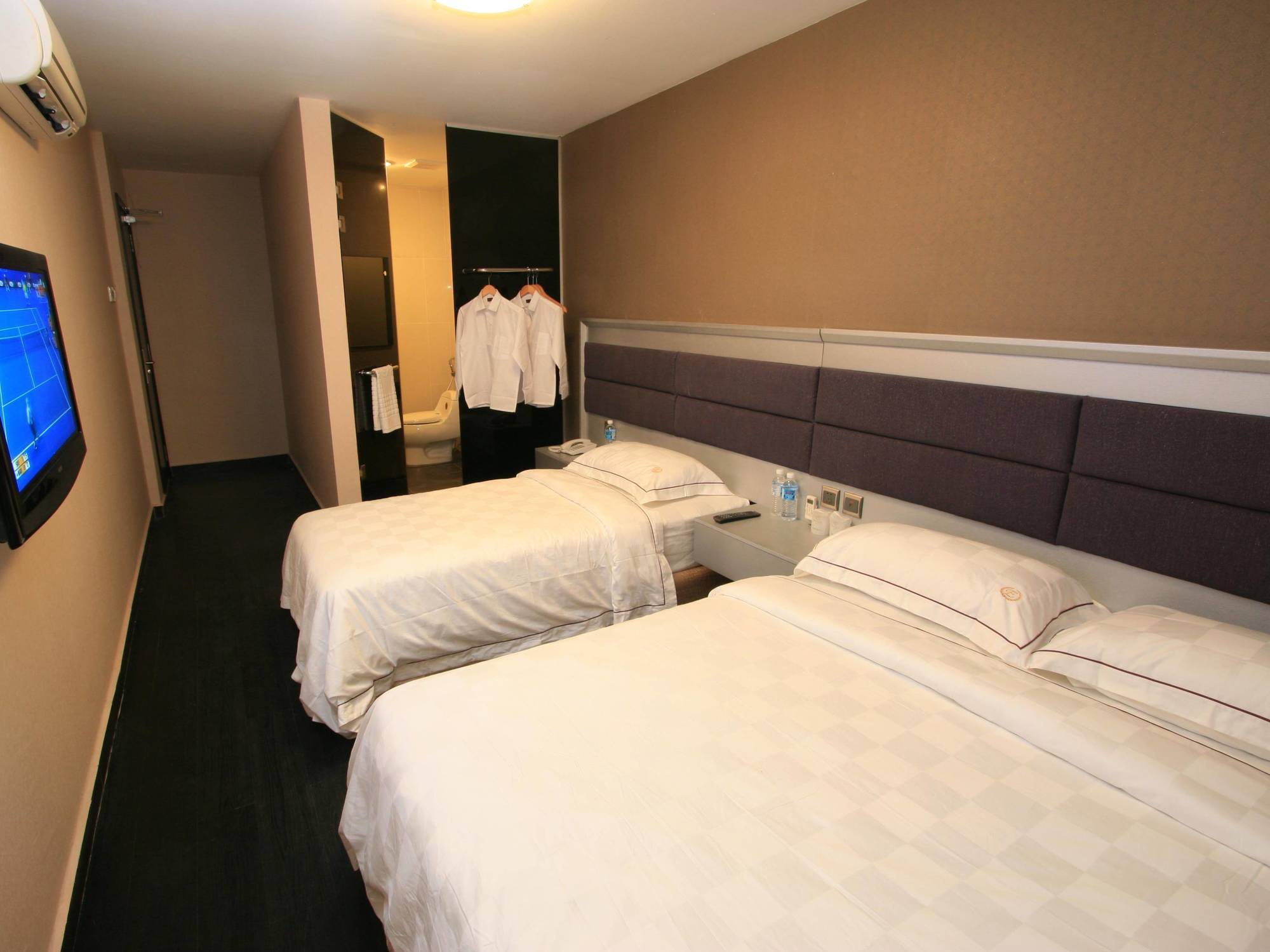 Artz Hotel Johor Bahru Buitenkant foto